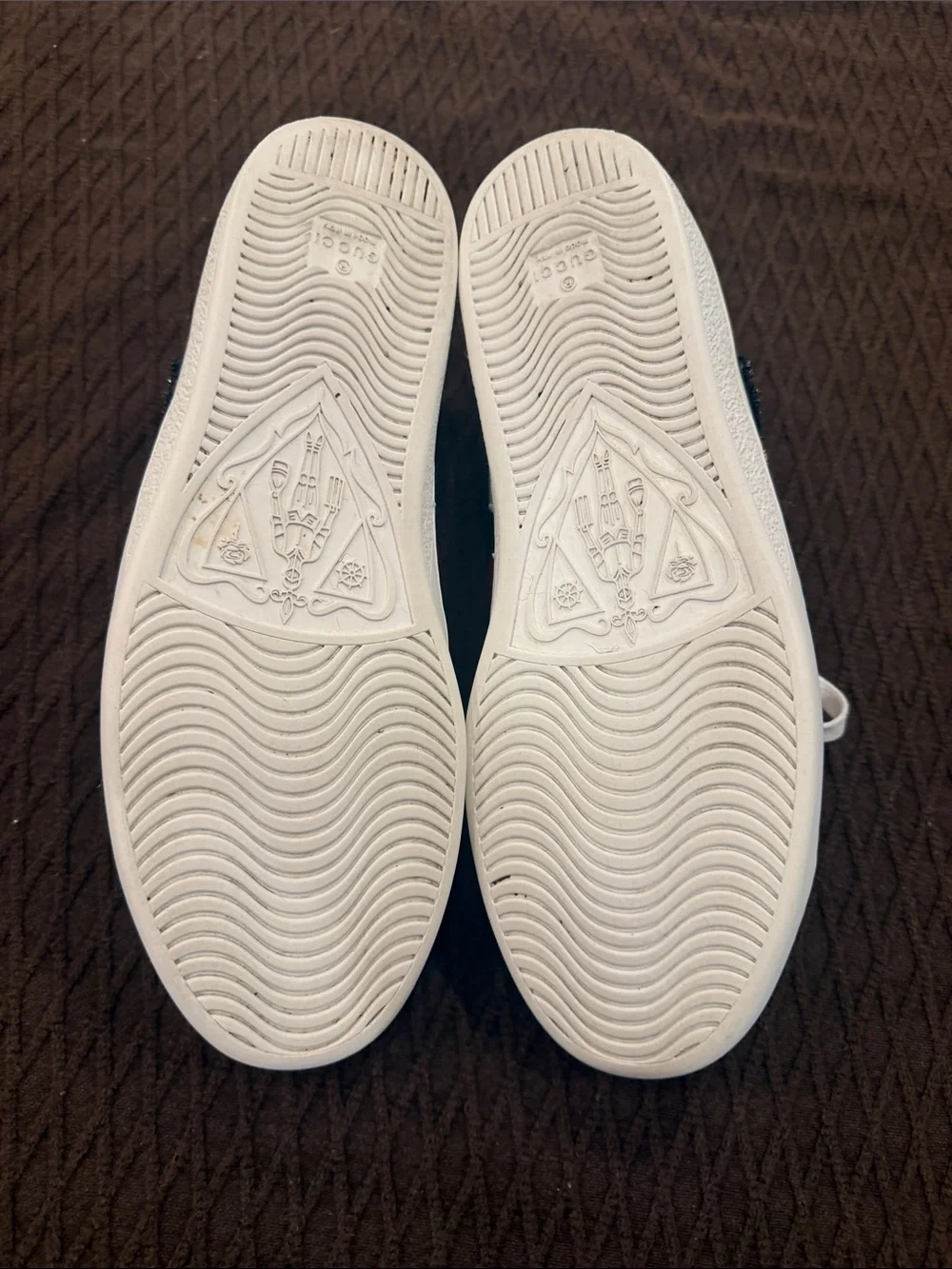 Gucci Leather Sneakers w:Green and Red Stripes and embroidered sequin arrow